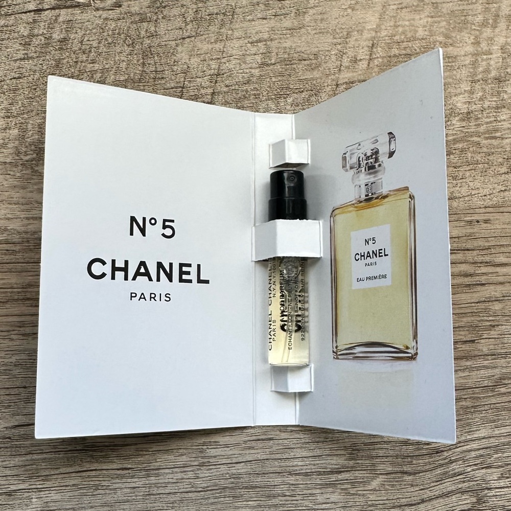 Chanel No 5 Paris EAU PREMIERE Perfume Sample Spray Travel Vial 1.5ml/0.05 fl oz